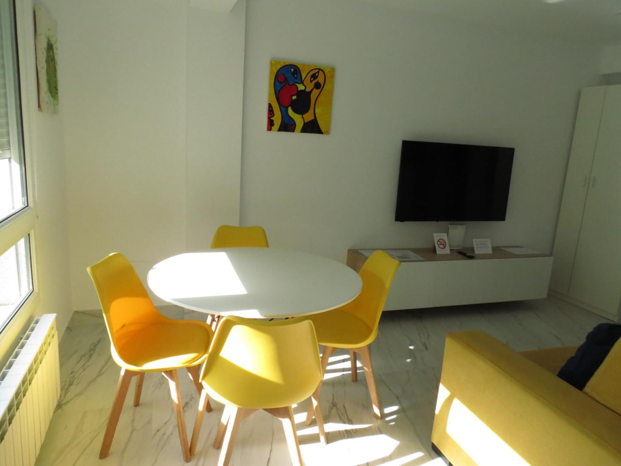Apartamento Jardin Deluz, Con Wifi Y Parking Privado Gratis Santender Kültér fotó