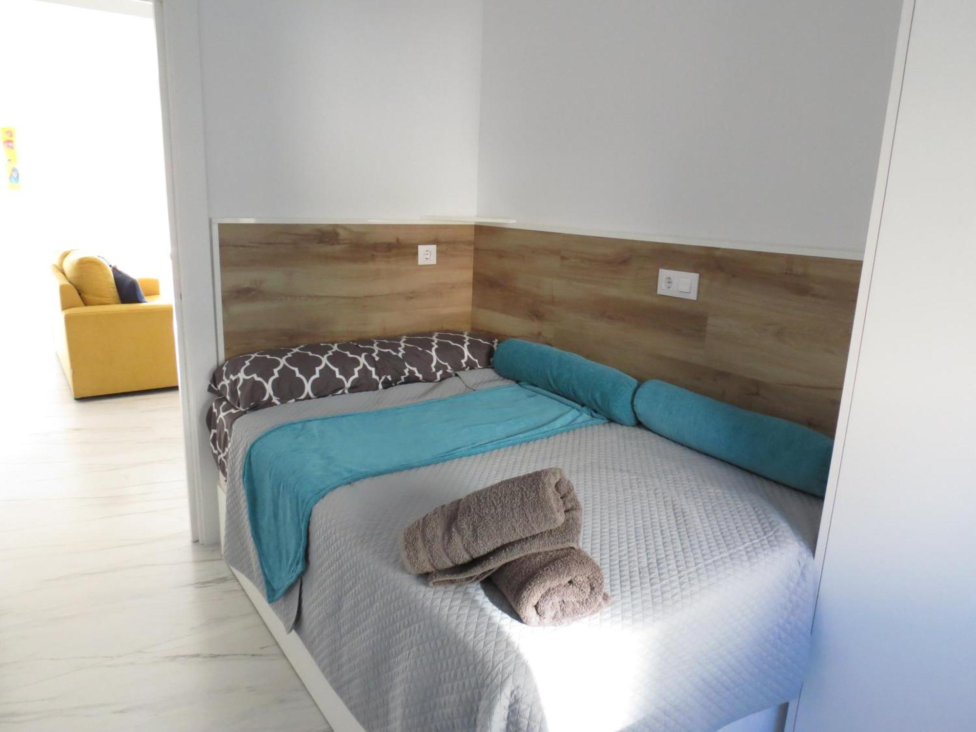 Apartamento Jardin Deluz, Con Wifi Y Parking Privado Gratis Santender Kültér fotó